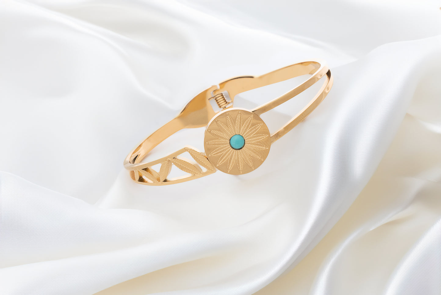SPRING TURQUOISE CUFF