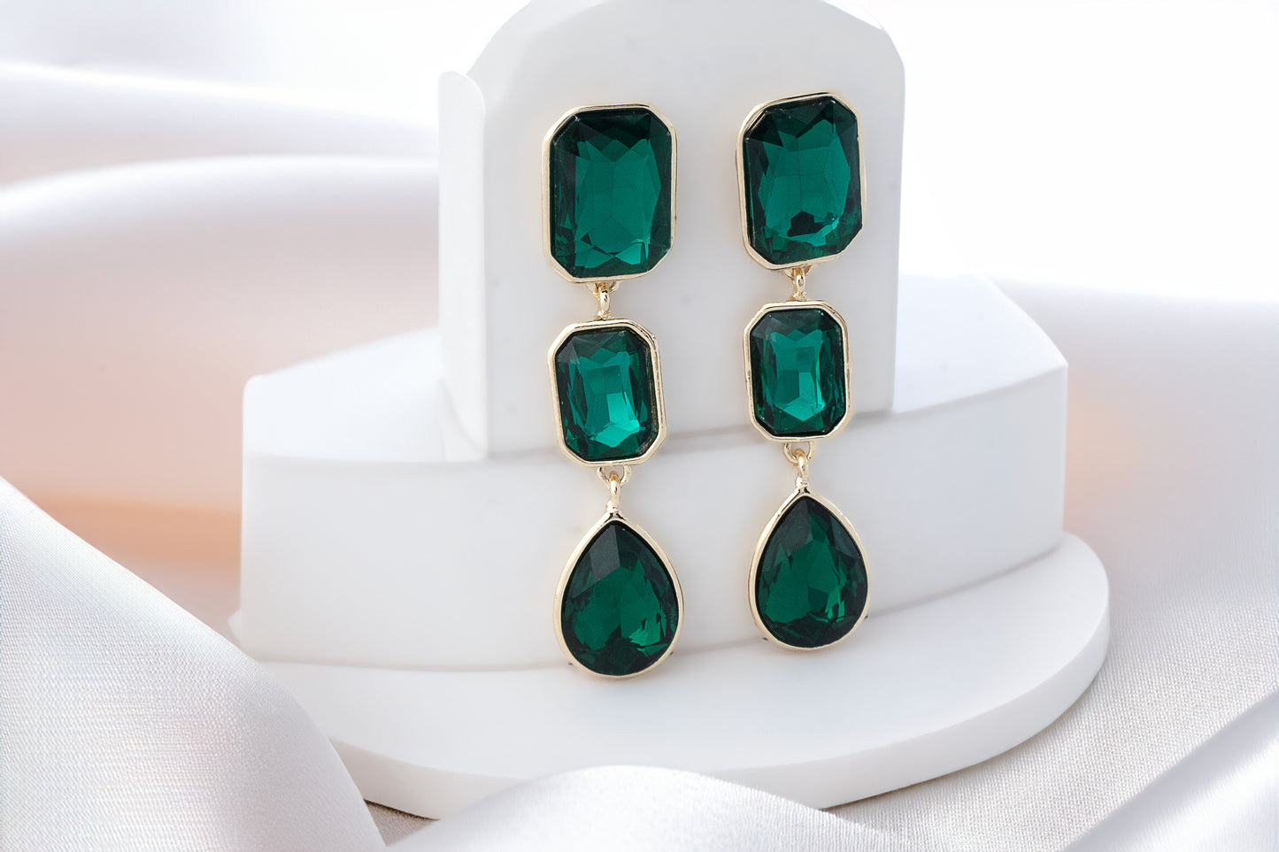 CRYSTAL DROP EARRINGS