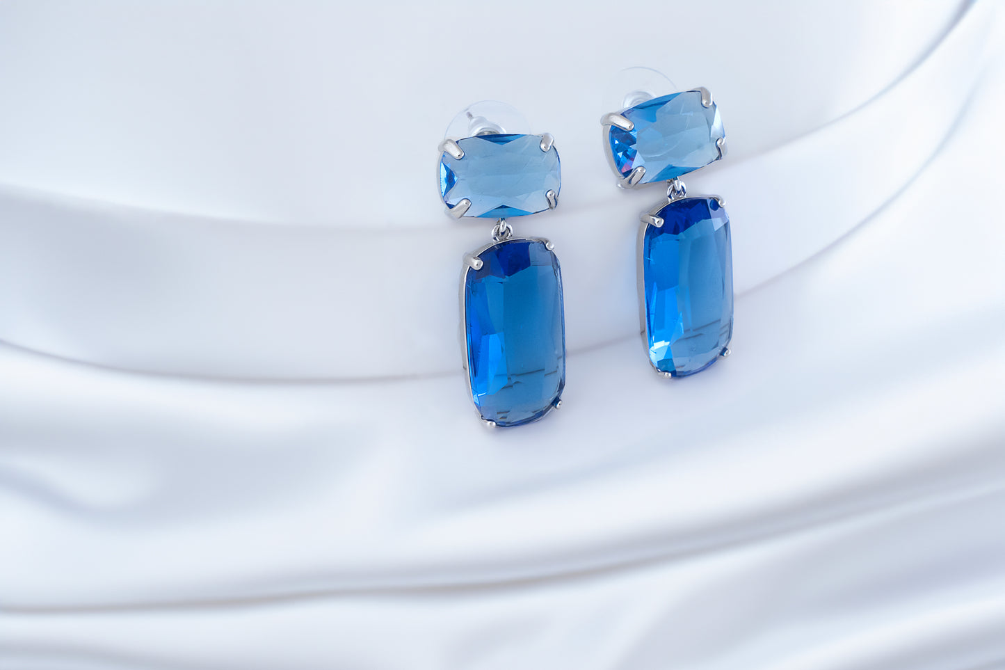 GLOSSY RECTANGLE EARRINGS