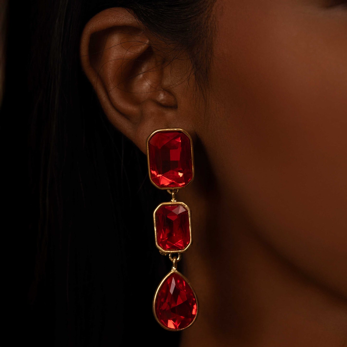 18KT GOLD PLATED RED DROP EARRINGS - BELLA