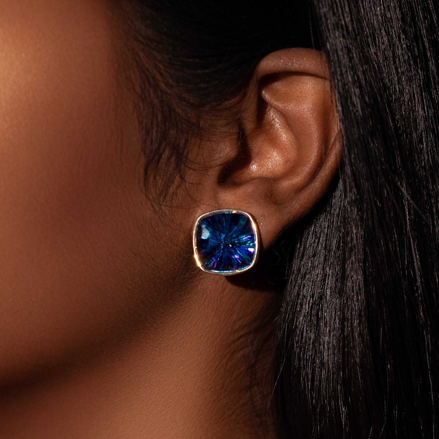 18KT GOLD PLATED SAPHIRE STUD - KATHERINE