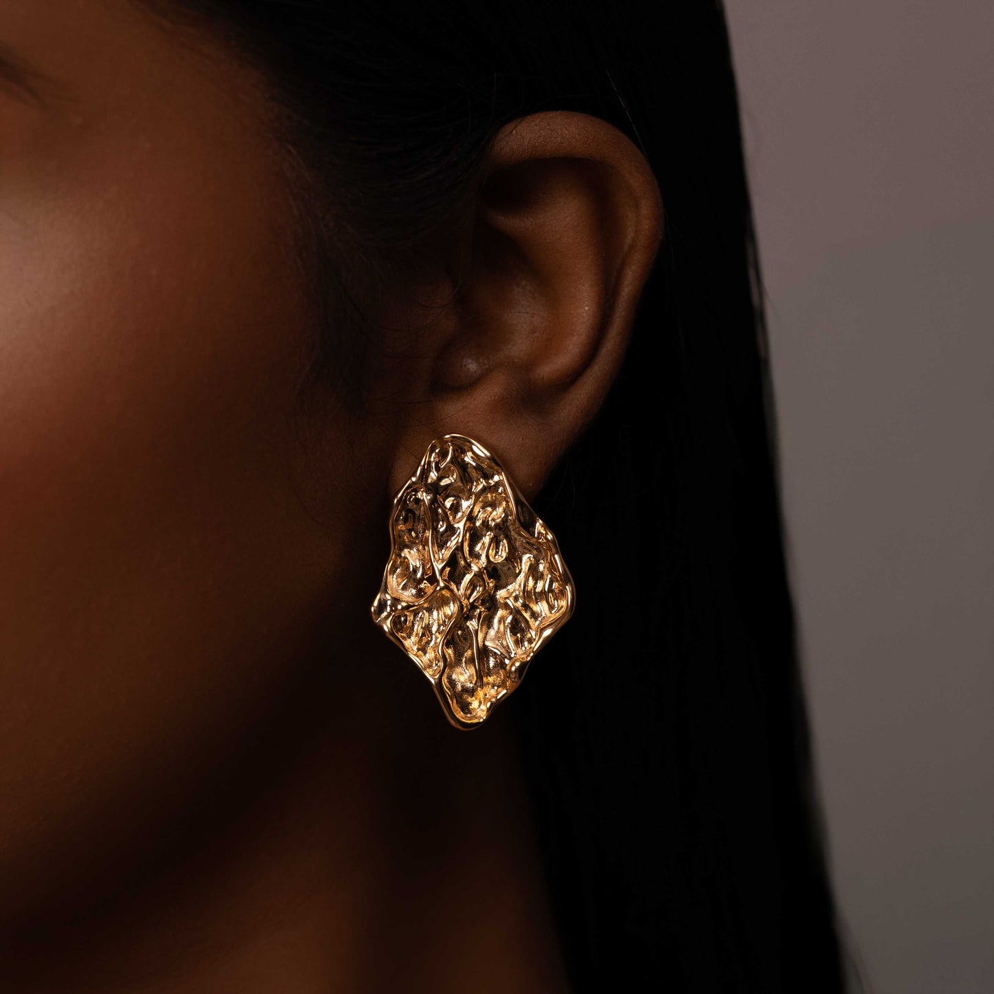 18KT GOLD PLATED VINTAGE STUD - ANNE