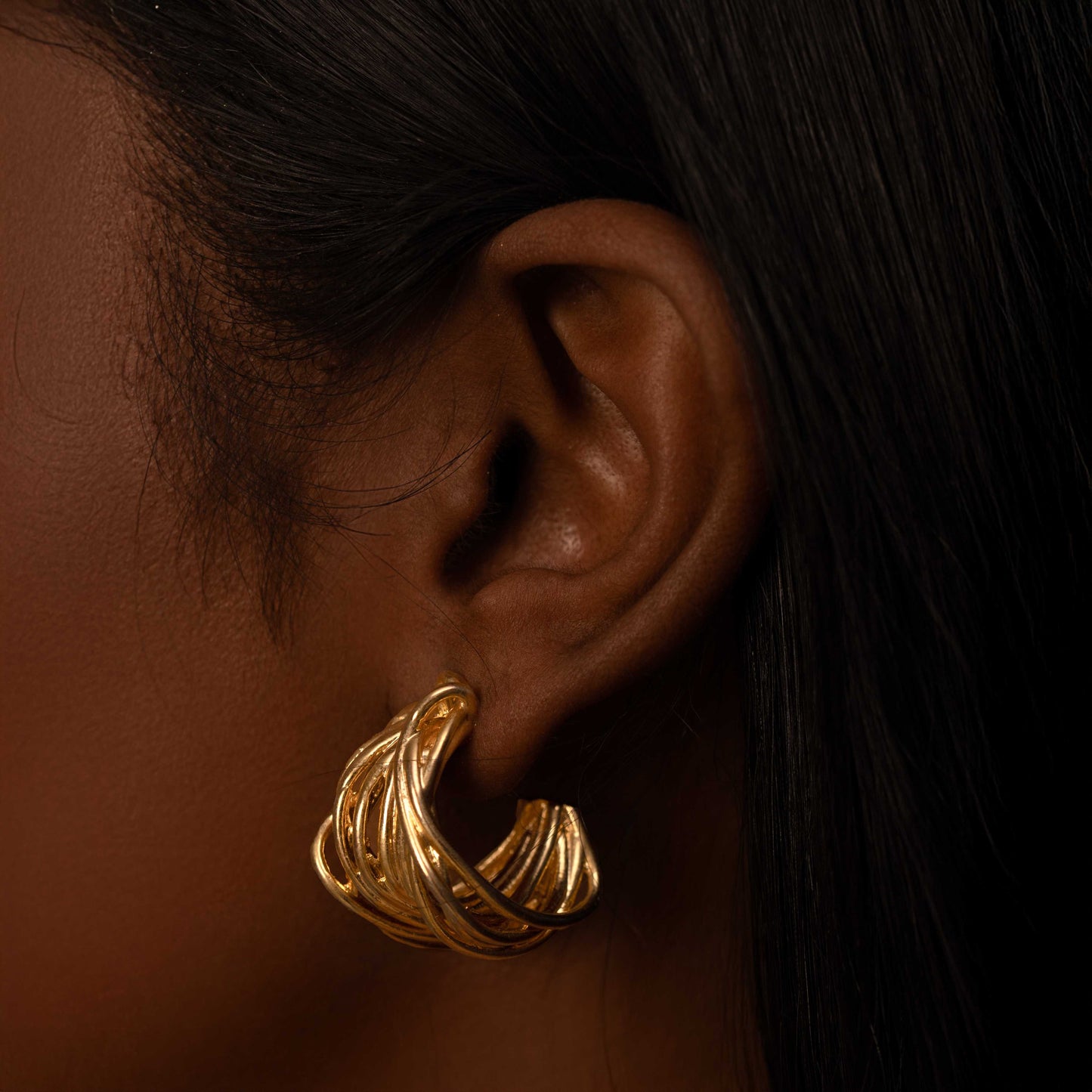 18KT GOLD PLATED STATEMENT HOOPS EARRINGS - MEDUSA
