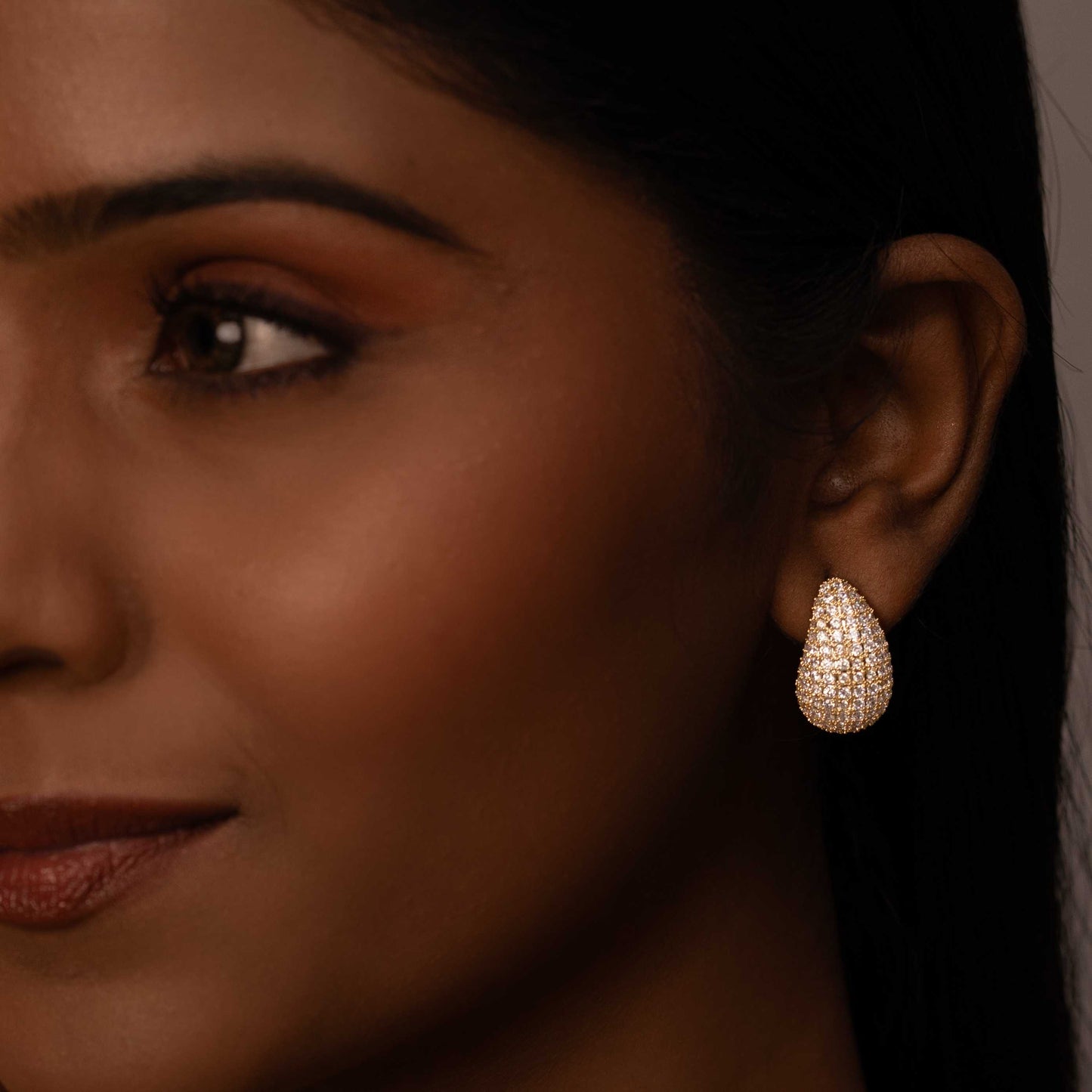 18KT GOLD PLATED VIRAL TEAR DROP ZIRCON STUDDED EARRING - HAILEY