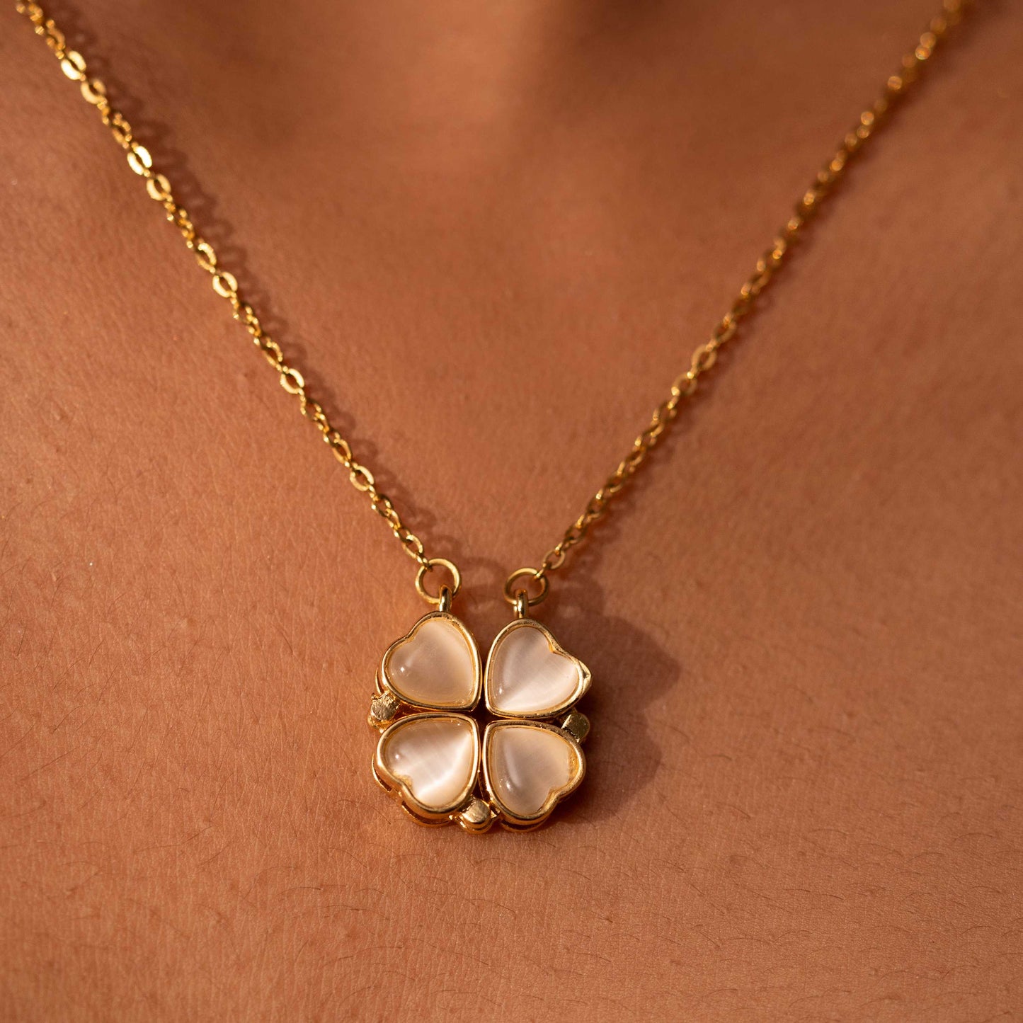 18KT GOLD PLATED ANTI TARNISH MOP MAGNETIC CLOVER NECKPIECE - ALICE