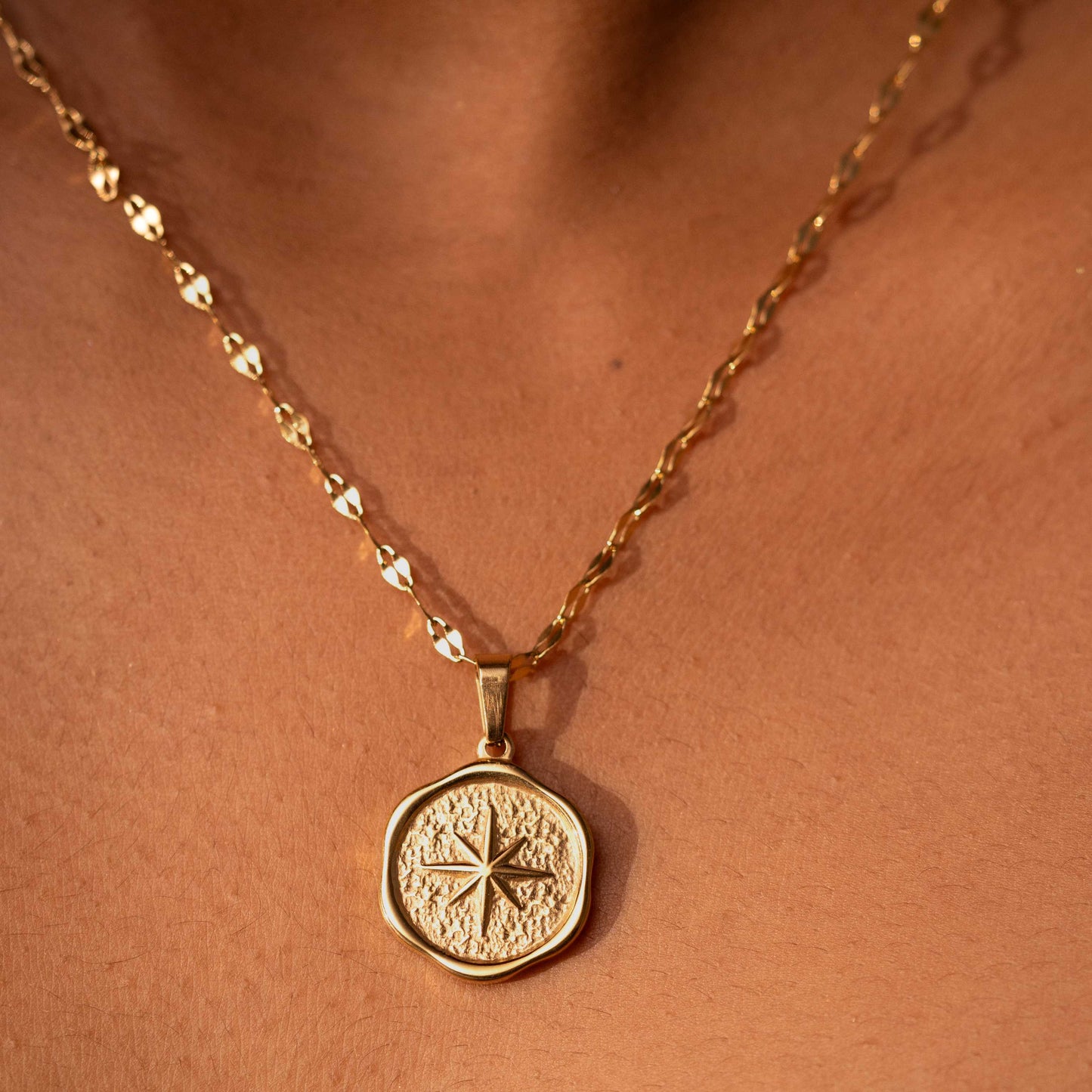 18KT GOLD PLATED ANTI TARNISH COMPASS NECKPIECE - ABIGAIL
