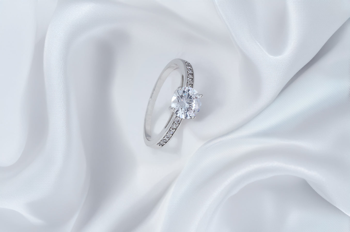SOLITAIRE RING