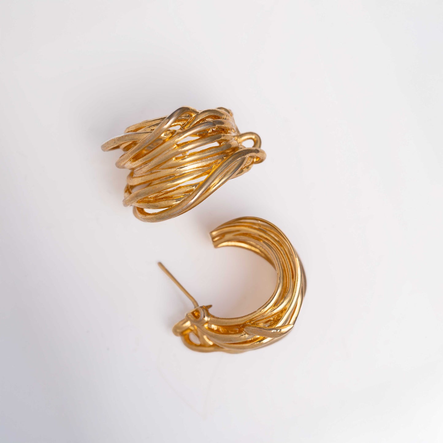 18KT GOLD PLATED STATEMENT HOOPS EARRINGS - MEDUSA
