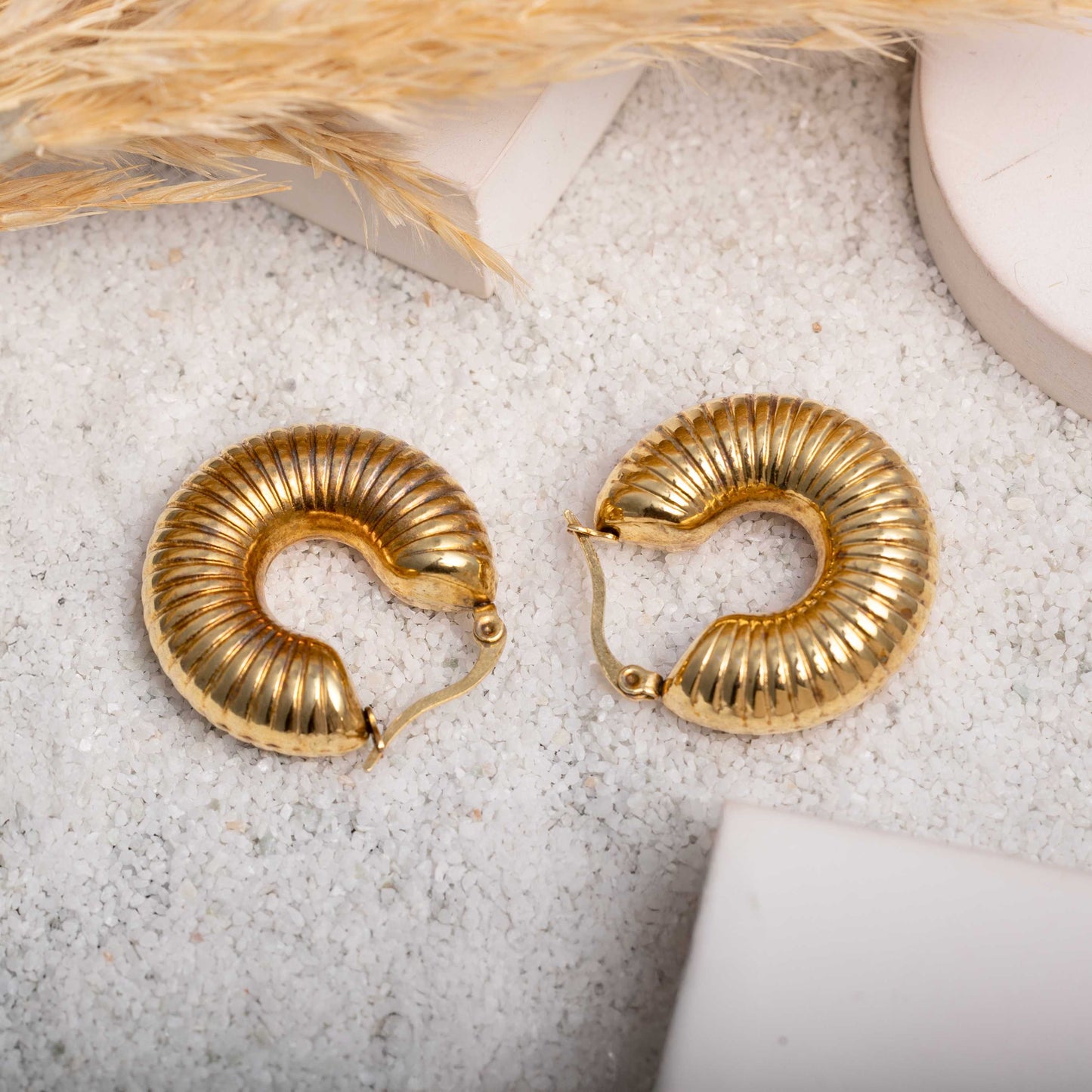 18KT GOLD PLATED CHUNKY CROISSANT HOOPS EARRINGS - KENDALL
