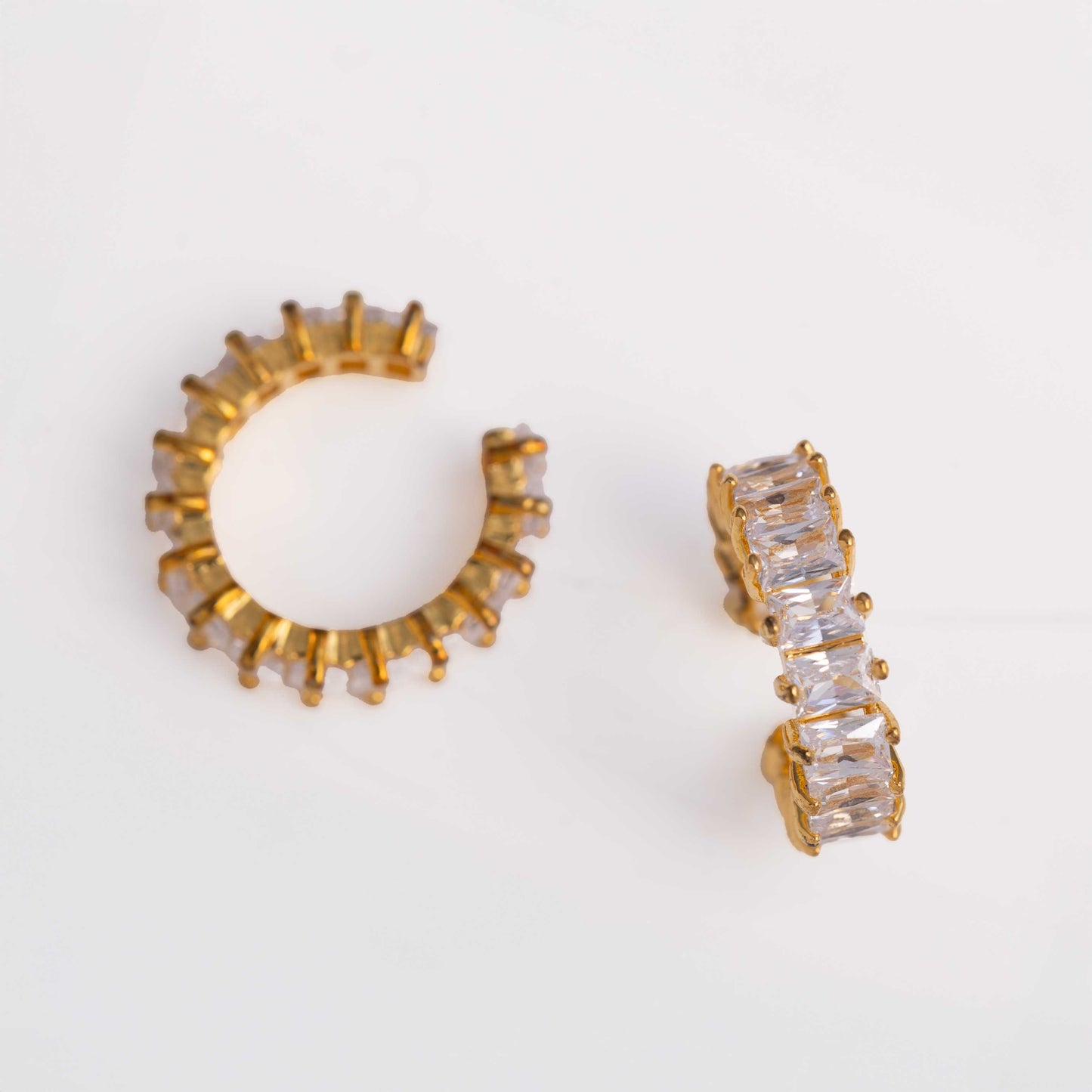 18KT GOLD PLATED BAGUETTE CUT EARCUFF - ARIANA