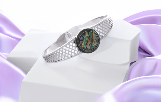 PEARL MESH CUFF
