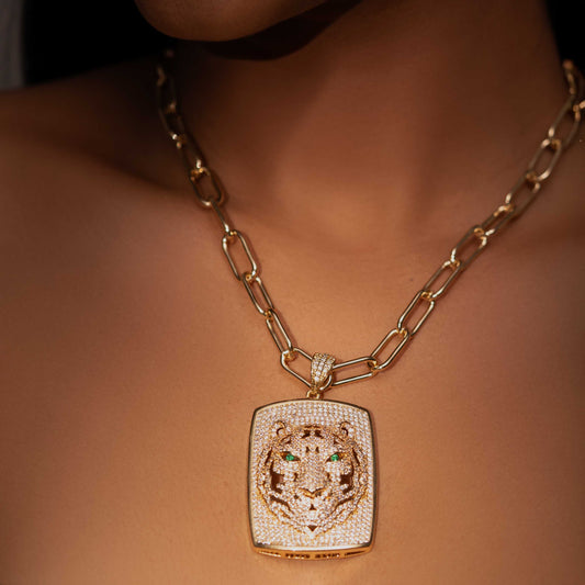 18KT GOLD PLATED EXOTIC AMERICAN DIAMOND WORK PENDANT - BIA