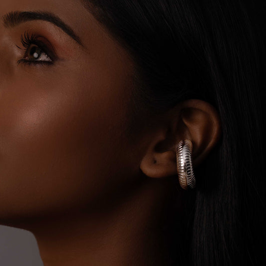 RHODIUM PLATED SOLID LINED EARCUFFS - MIA