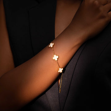 18KT GOLD PLATED DAILY WEAR WHITE CLOVER BRACELET - GLORIA