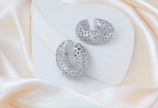 CHUNKY SILVER EARCUFF