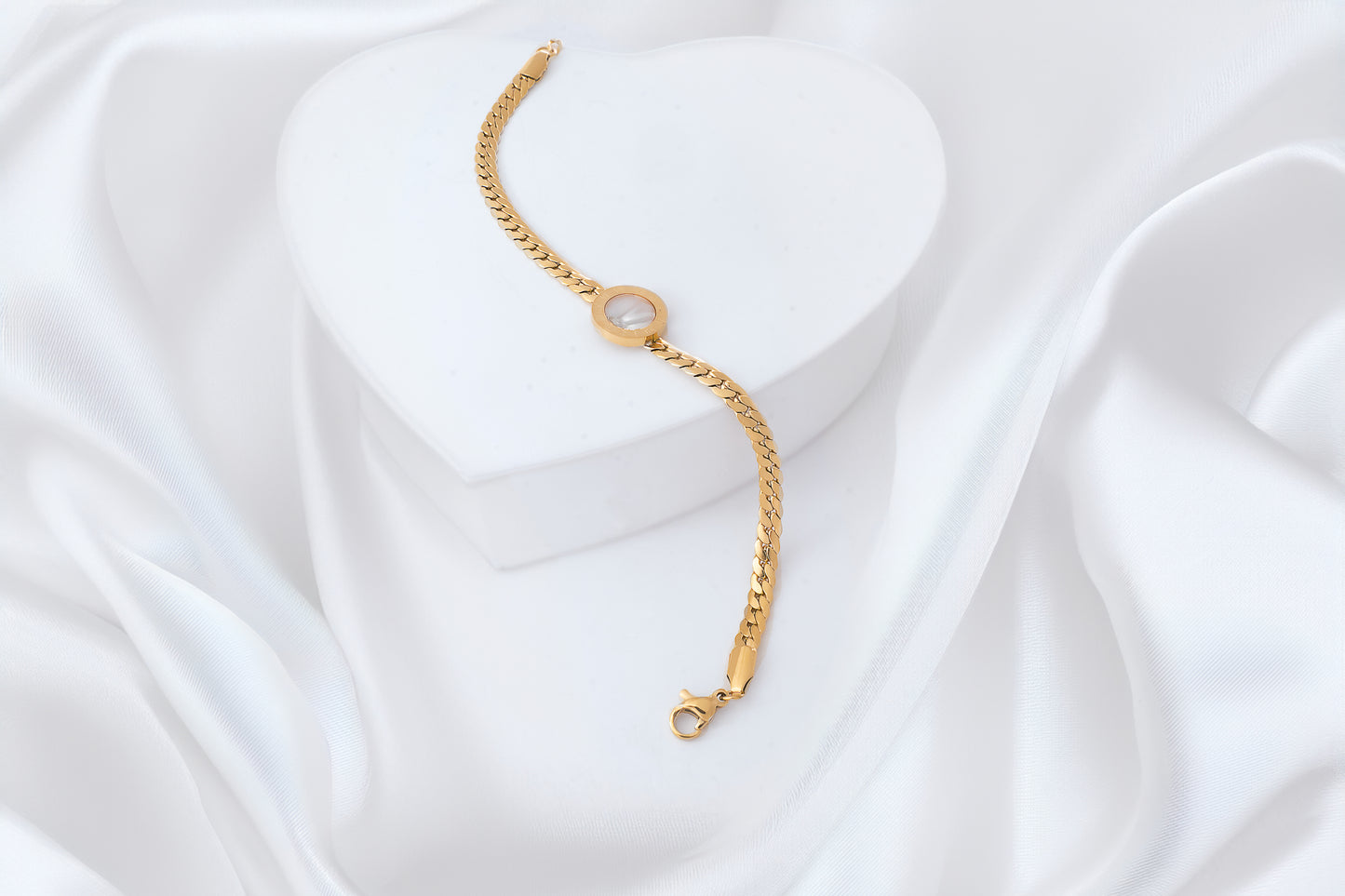 MOP DAINTY BRACELET