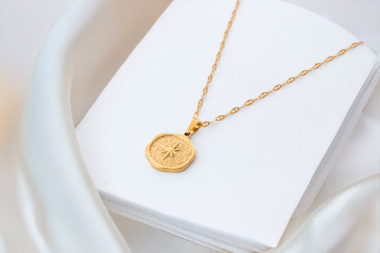 ROMAN PENDANT