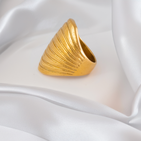 CLEAOPATRA RING