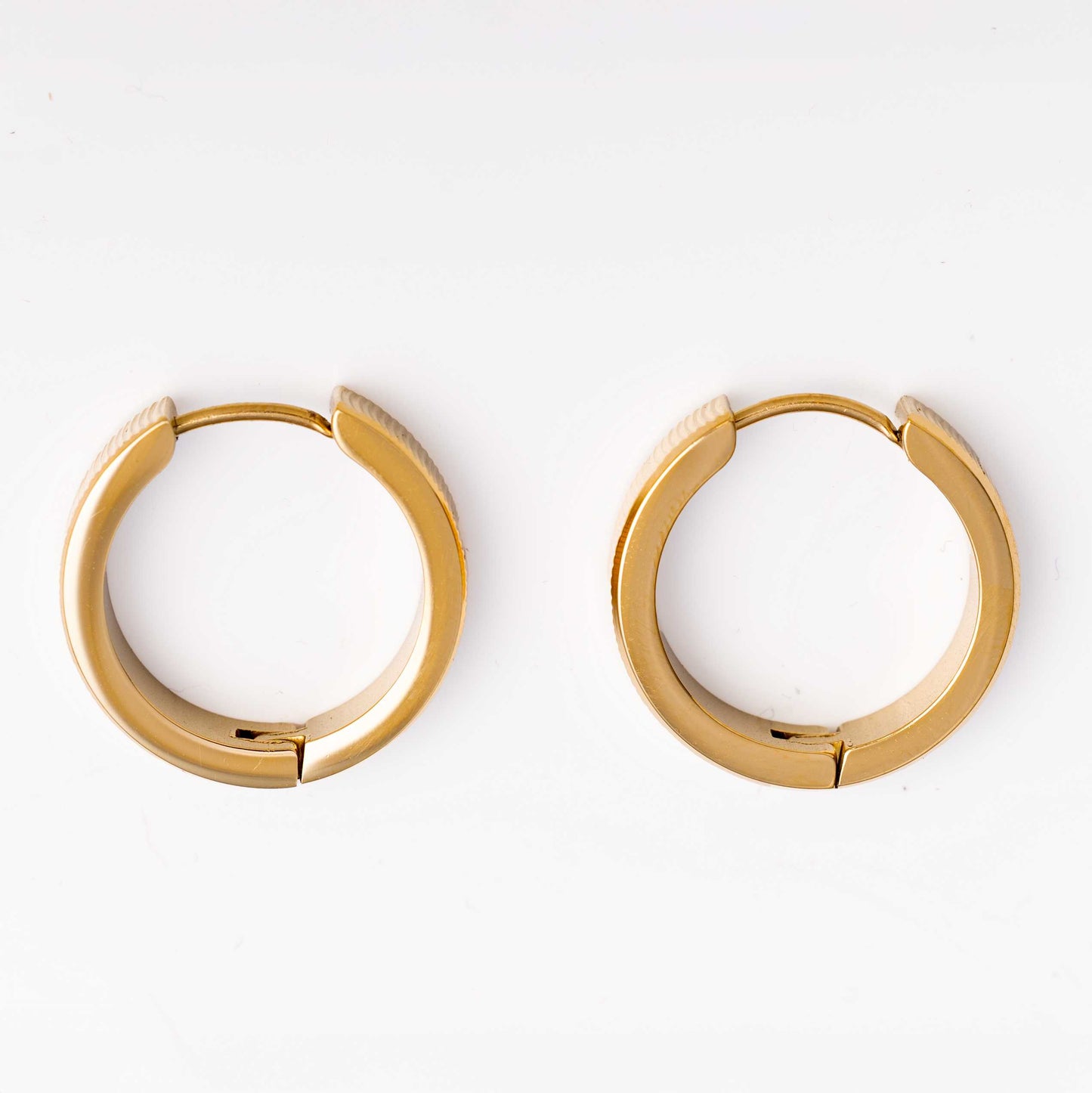 18KT GOLD PLATED TEXTURED WATERPROOF HOOPS EARRINGS - SELENA
