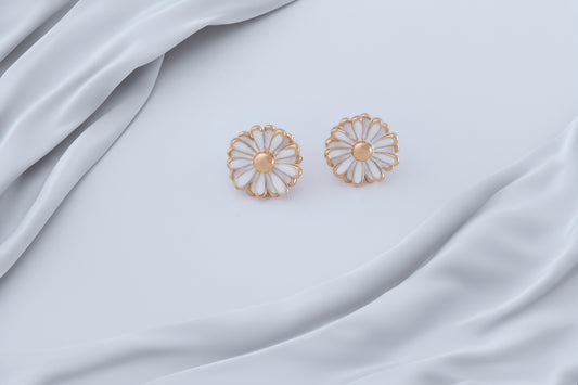 DIVINE DAISY STUDS